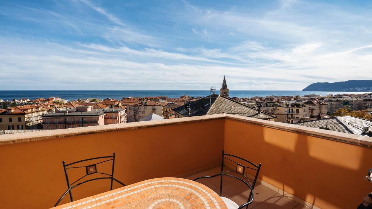 Virgilio 2 - Villa Bice Alassio Bagian luar foto