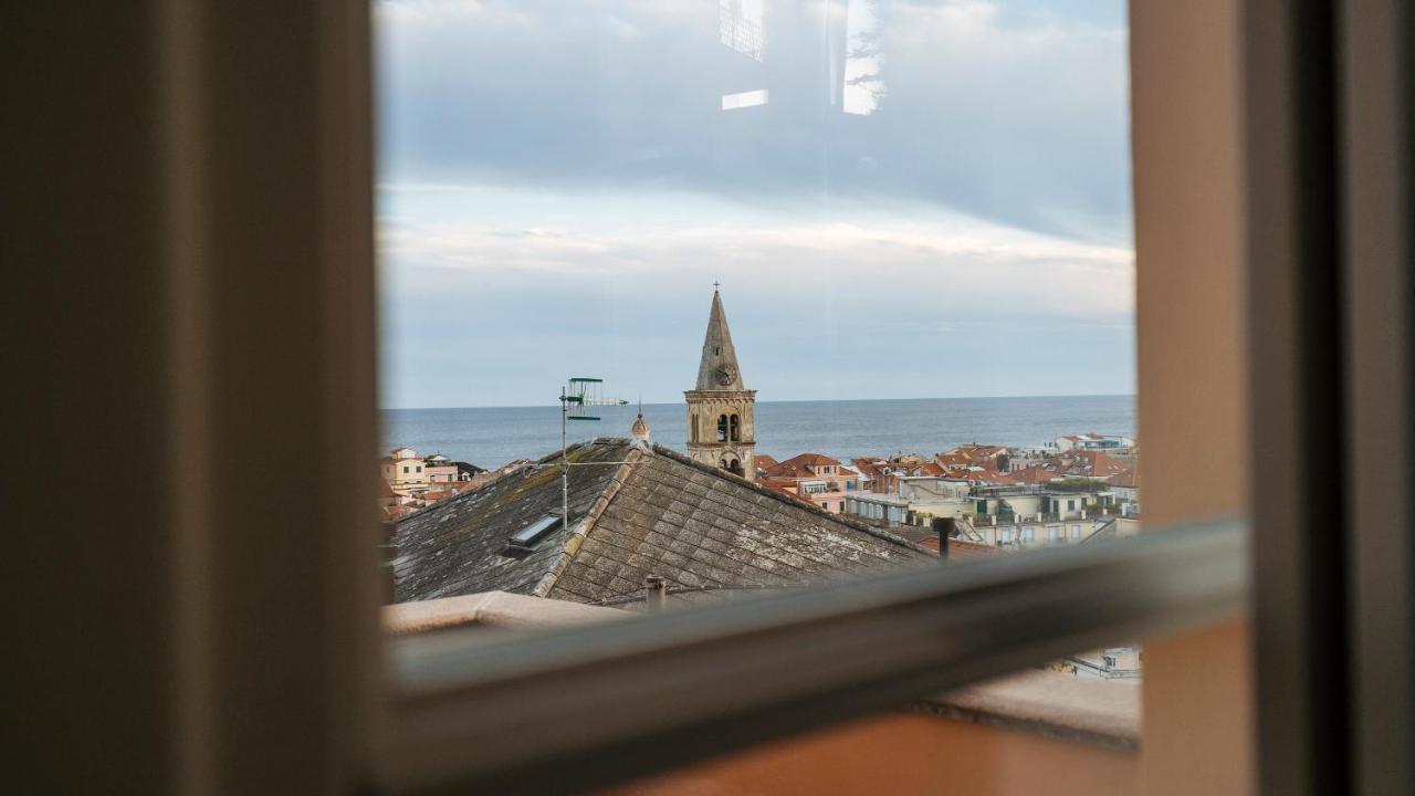 Virgilio 2 - Villa Bice Alassio Bagian luar foto